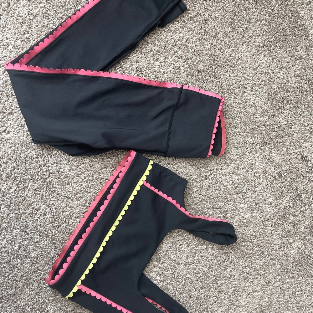 IVL Collective Mini Pink Scallop Leggings